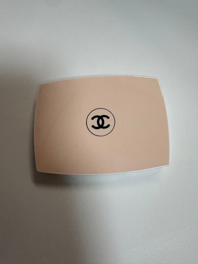 CHANEL LE BLANC パウダーファンデーション 12g 01