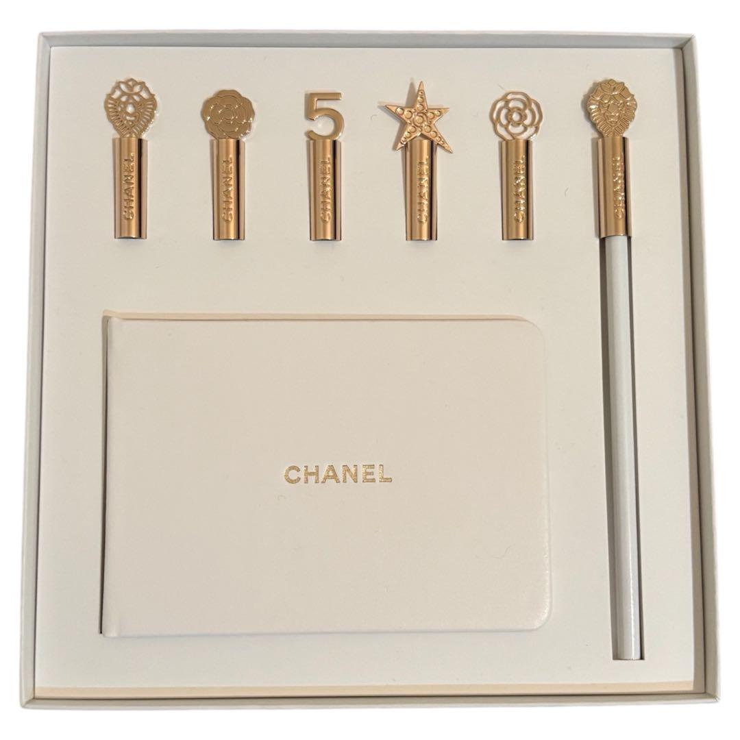 CHANEL ノベルティ　鉛筆　チャーム　ノート　シャネルホリデー