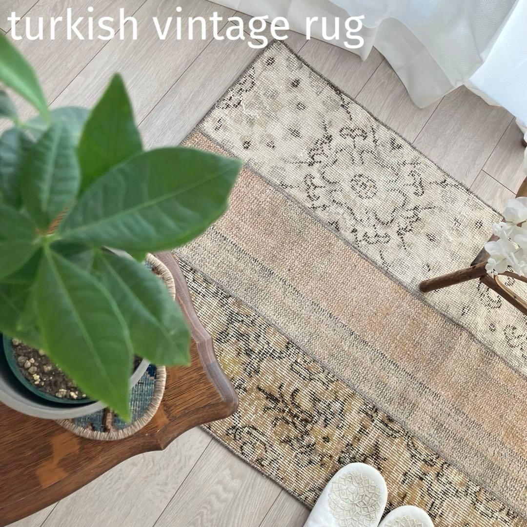 パッチワーク✳︎ 67×139ベージュ　フラワー　イエロー　トルコヴィンテージラグ