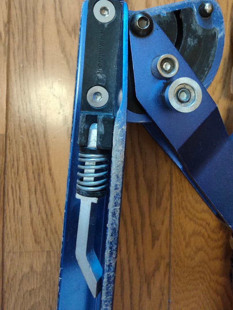 micro sprite scooterキックボード 青