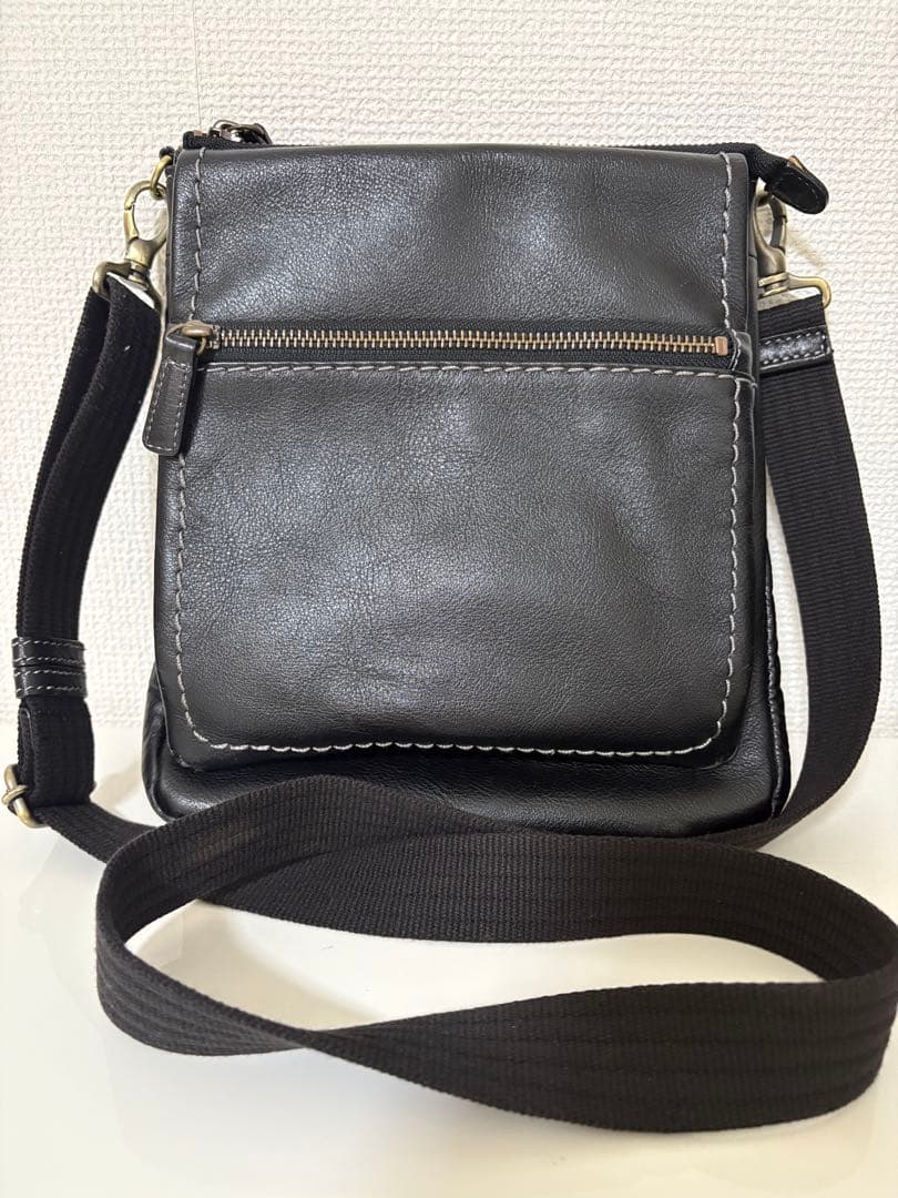 土屋鞄 レザーショルダーバッグ 斜めがけ レザー 黒 ブラック