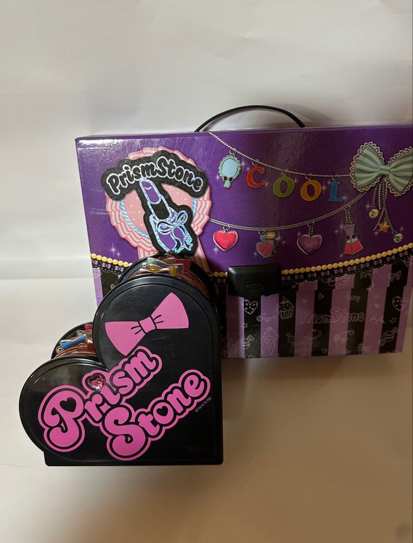 プリズムストーン