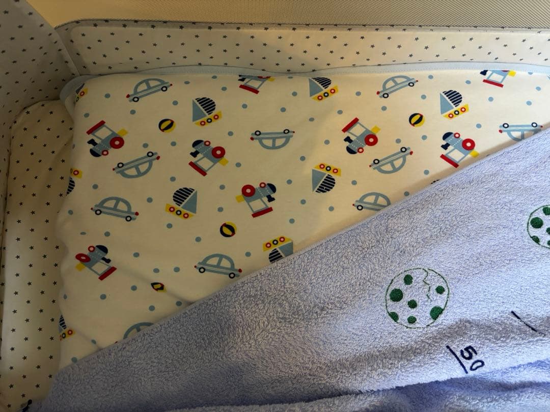 【再値下げしました】日本製マットレス付き＋ベビーベッド