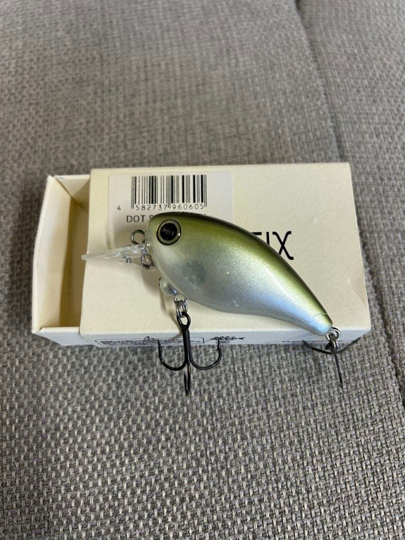 レヴォニック ドットシックス