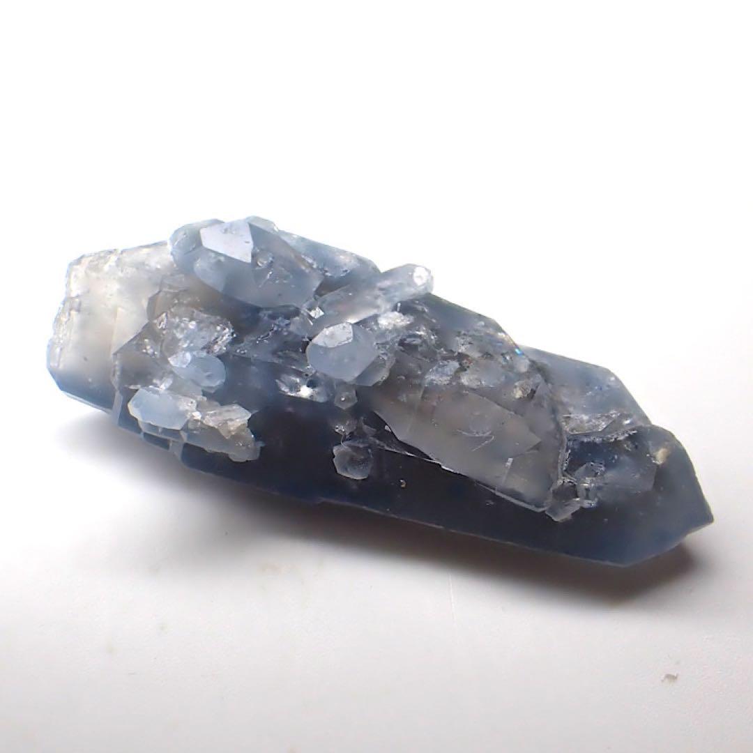 【アフガニスタン/ラグマーン産】ブルークォーツ