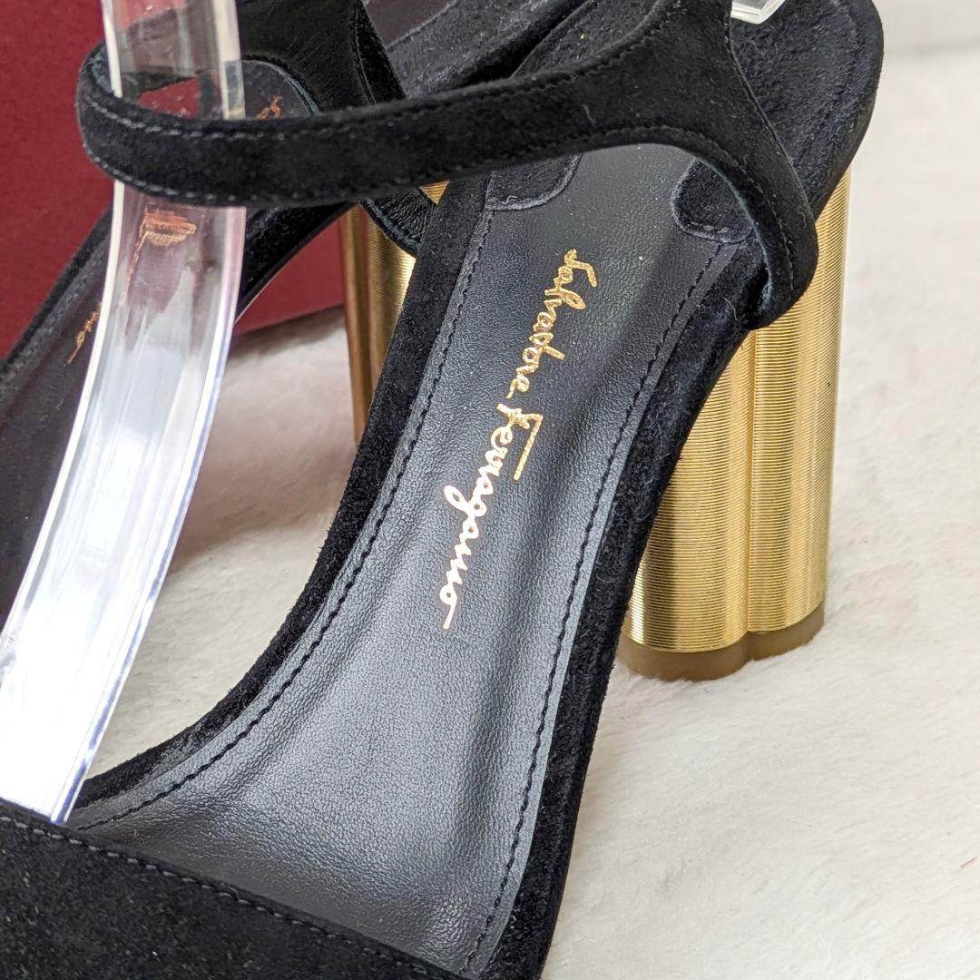 ✨極美品✨フェラガモ フラワーヒール サンダル ブラック