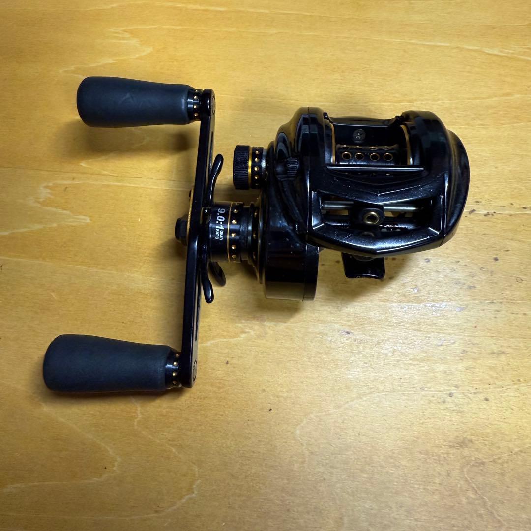 リール AbuGarcia Revo Black9