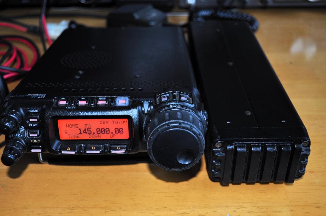 ヤエス　FT-857D　トランシーバー　　　 付属品あり