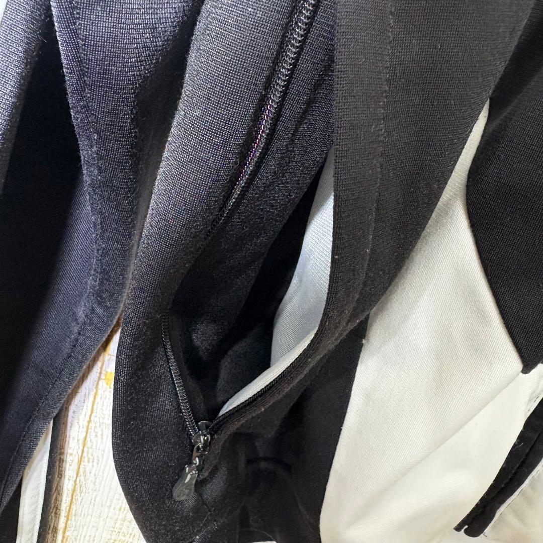 アディダス レアルマドリード 刺繍ロゴ トラックジャケット セットアップ　黒　L