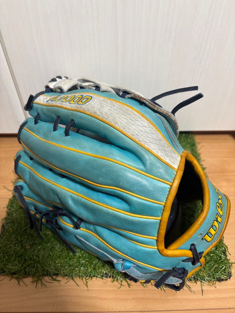 アメリカ限定　日本未発売　硬式用　A2000 ウィルソン　外野手　コユニ