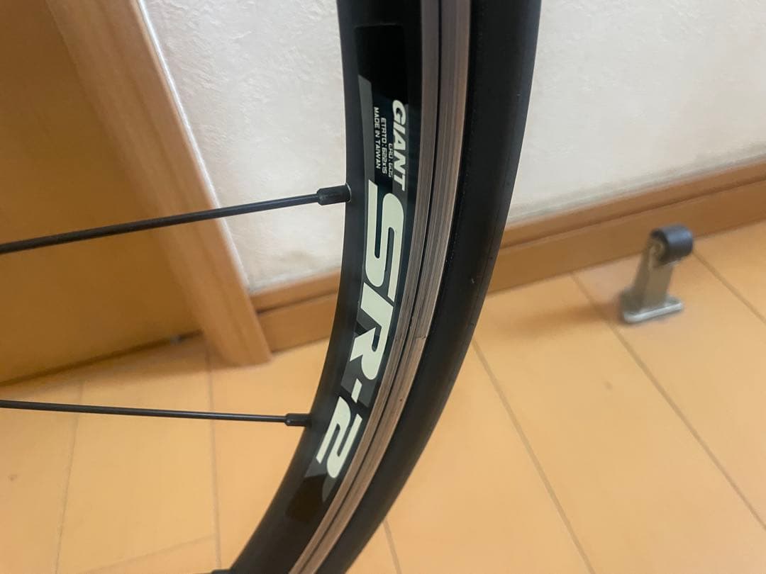 ［お引き取り限定］ジャイアントLiv AVAIL2 2016