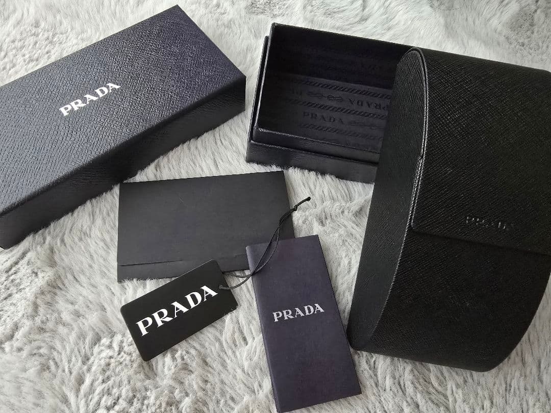 新品未使用✨PRADA SPR260 サングラス NERO