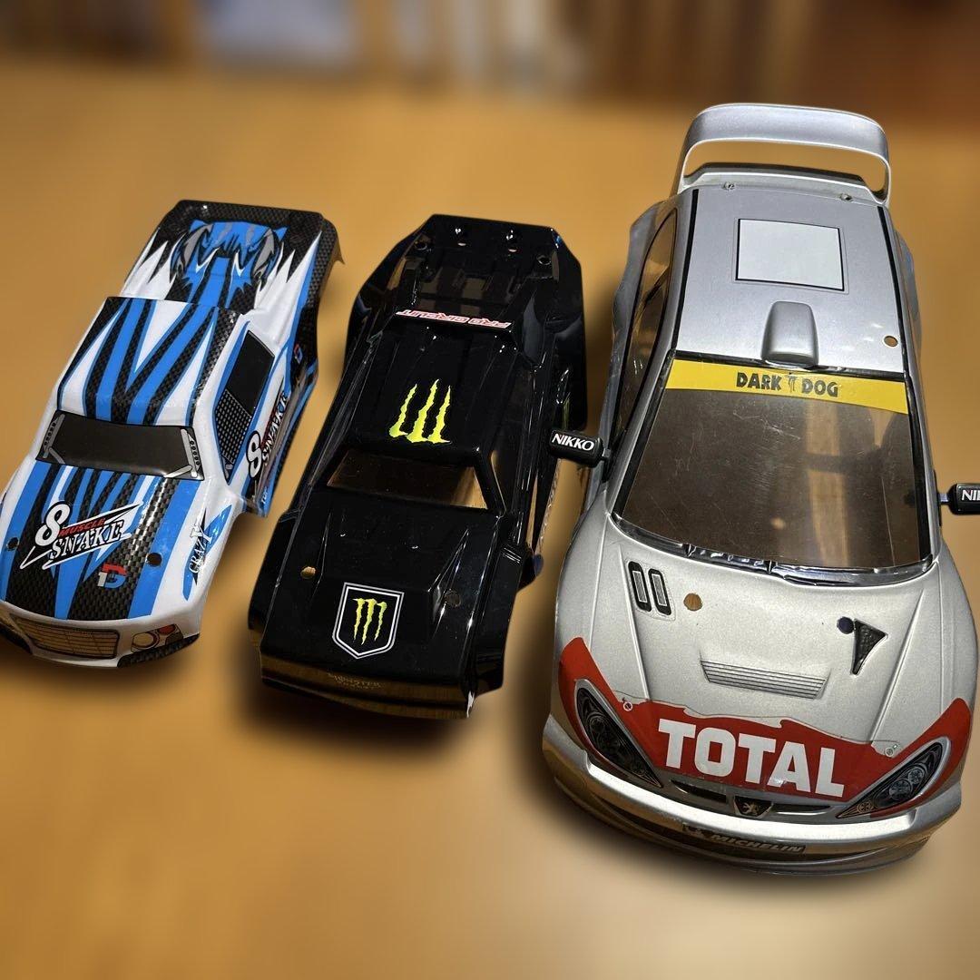 更に値下げ　DEERCラジコン　ボディ3台セット