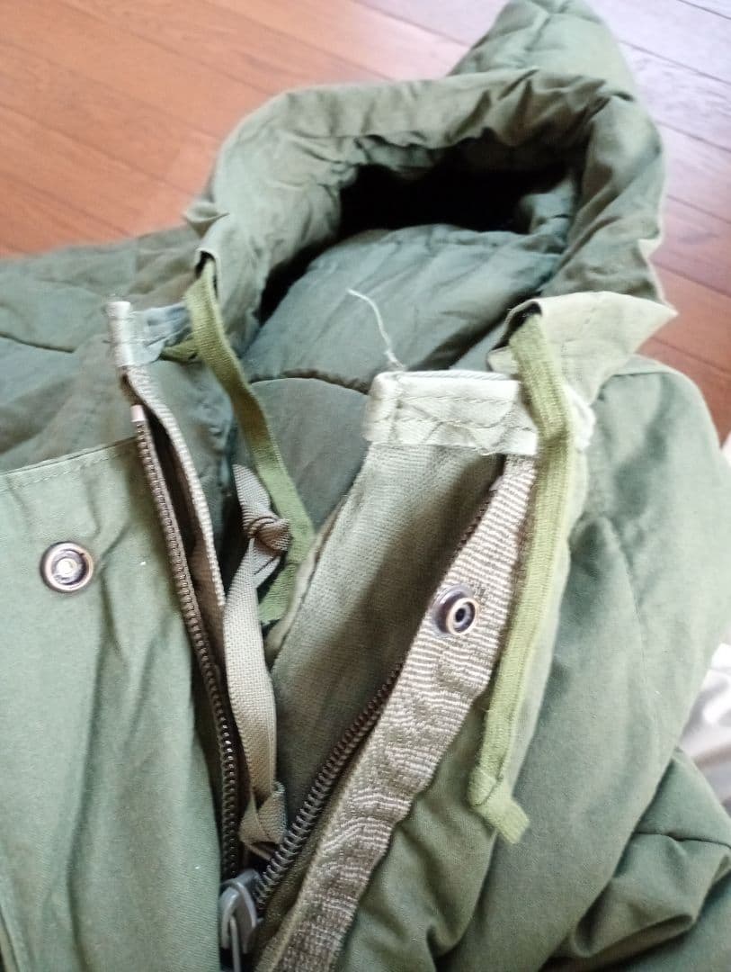 「米軍放出品」寝袋　Intermediate cold