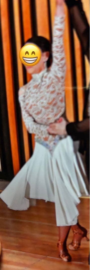 社交ダンス　ラテンドレス