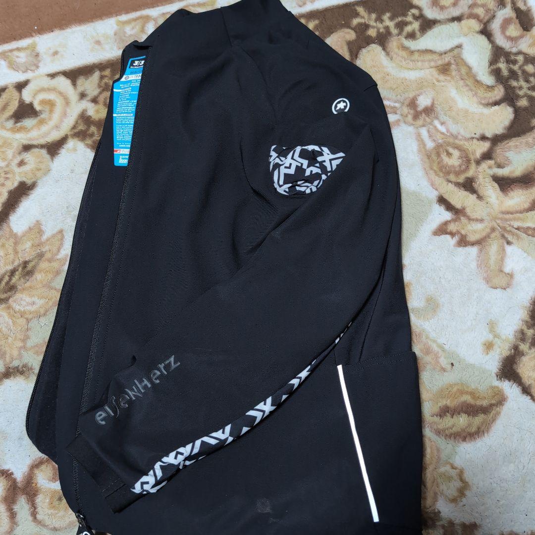 ASSOS　MILLE GT ULTRAZ WINTERジャケット。サイズL
