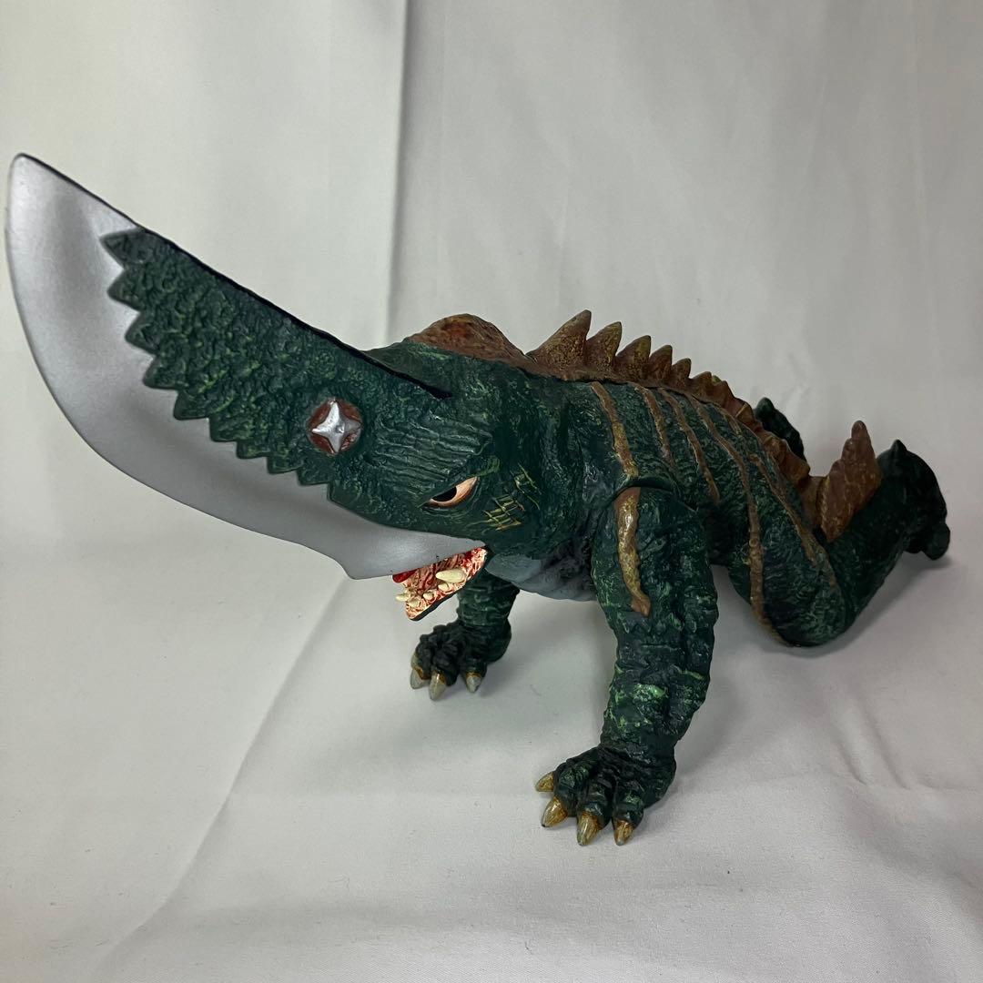 大悪獣ギロン　ロケットプロ　メガフィギュアシリーズ　ガメラ　ソフビ