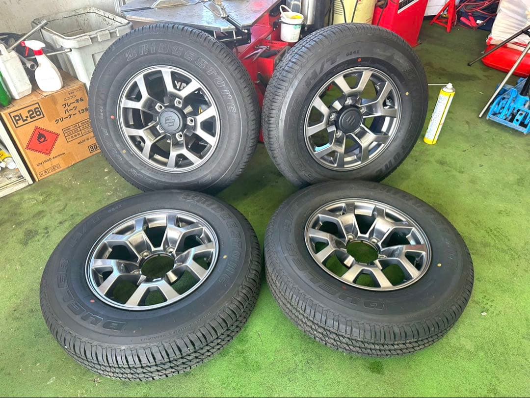 ジムニー　シエラ　タイヤホイールセット　JB74w ほぼ新品