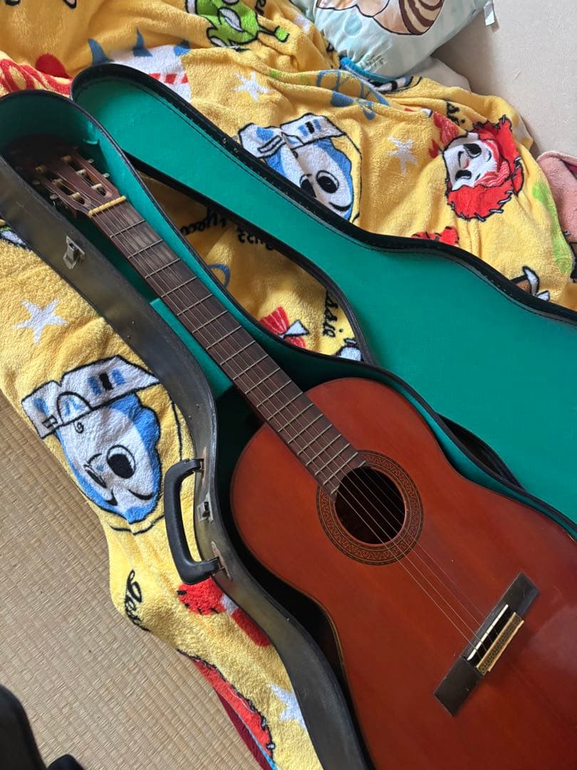 アコースティックギター ブラウン ハードケース付