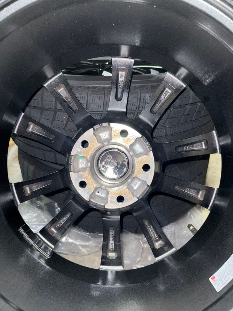 スタッドレスタイヤ　F:6.5J-16/R:6.5J-16