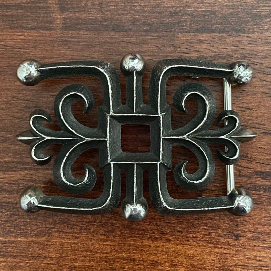 Aaron Anderson アーロンアンダーソン　トゥファキャスト　バックル