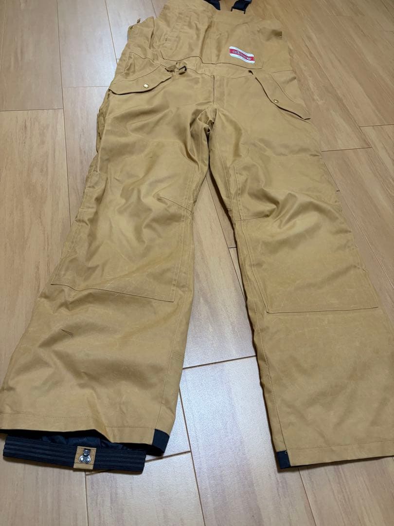 adidasオリジナル ビブパンツ スノーボードウェア