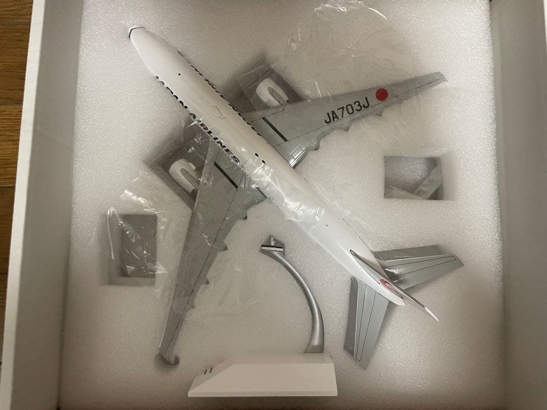 JcWings 1/200 JAL B777-200ER JA703J 飛行状態