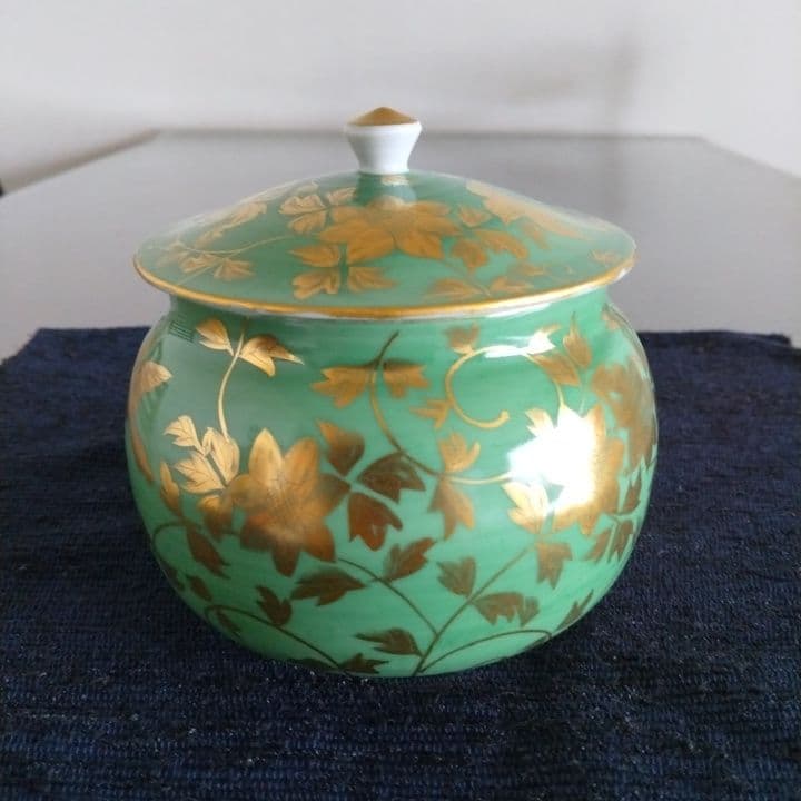 人間国宝吉田美統⭐︎金彩花唐草文 蓋物⭐︎九谷焼⭐︎新品未使用