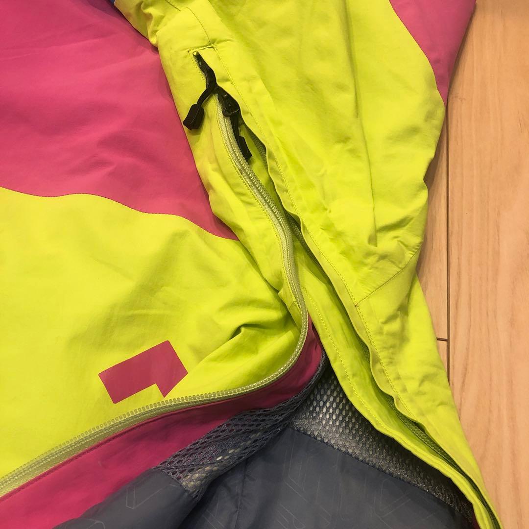 バートン AK アノラック ネオンカラー