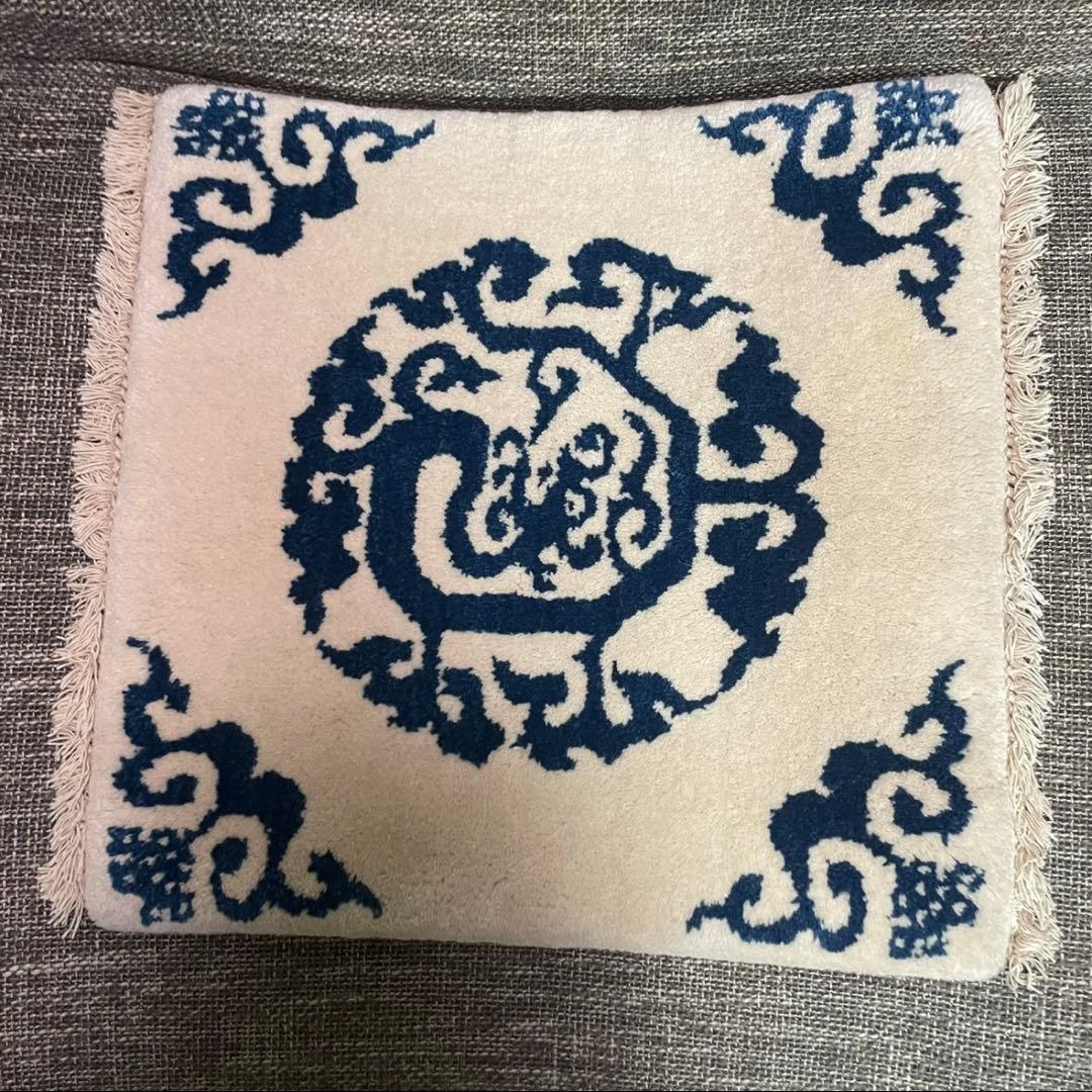 美品　MUNI ムニ絨毯　ラグ特大　クッション