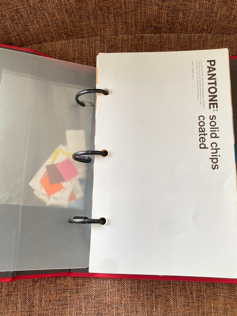 【PANTONE】solid chips coated 色見本帳