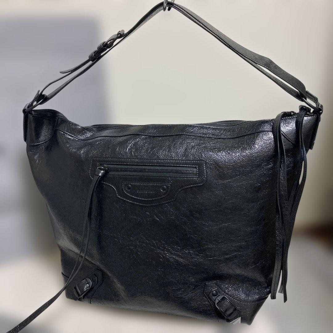 【新品未使用品】 BALENCIAGA （バレンシアガ）レザー ショルダーバッグ