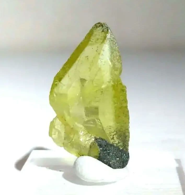 スフェーン （チタナイト）　宝石鉱物標本