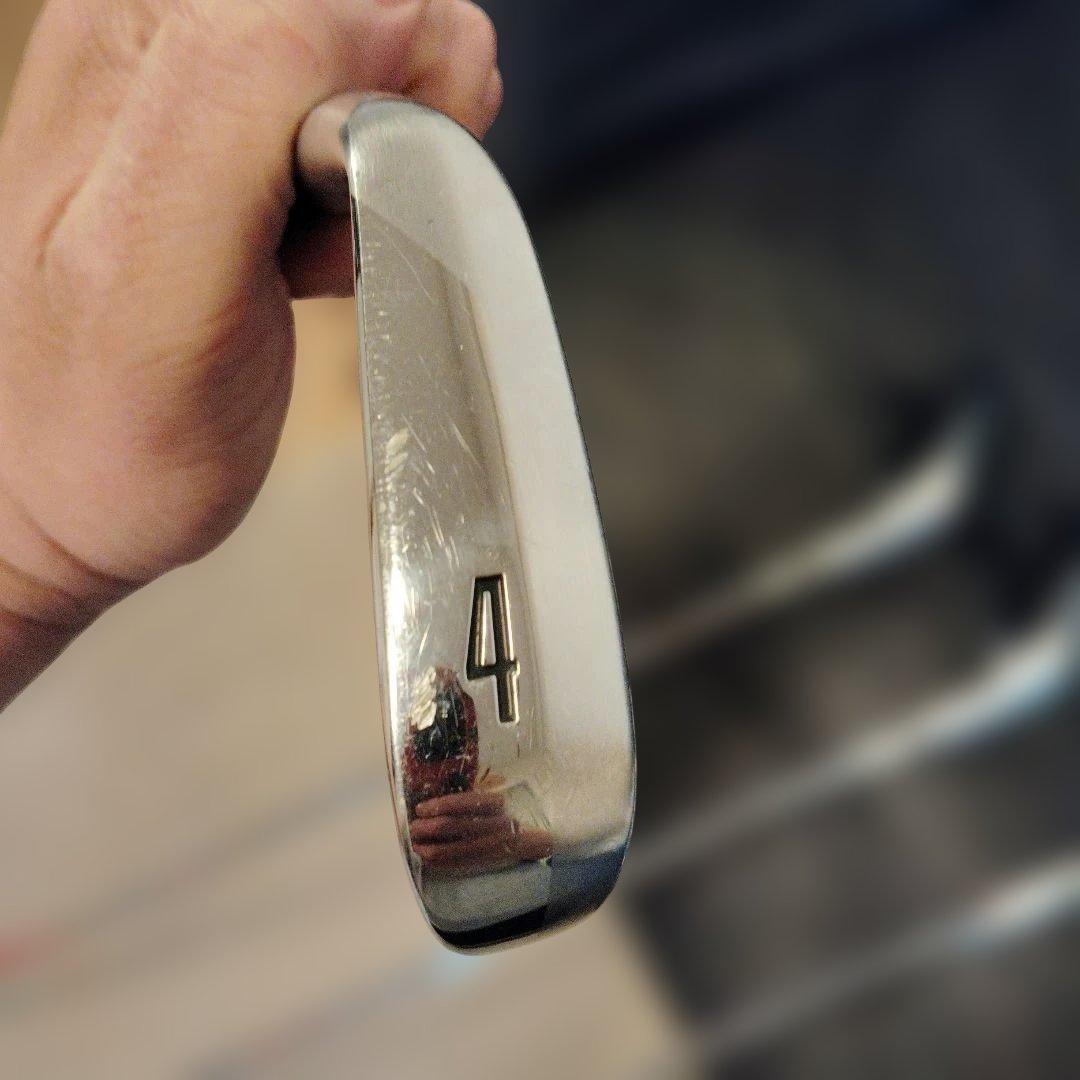 ゼクシオフォージド 2017 7本　MODUS3 DST 105 R