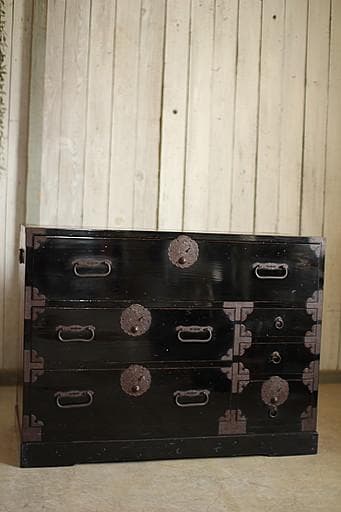 綺麗な丸金具庄内箪笥　抽斗6杯　タンス　収納　古家具　古民家　時代家具