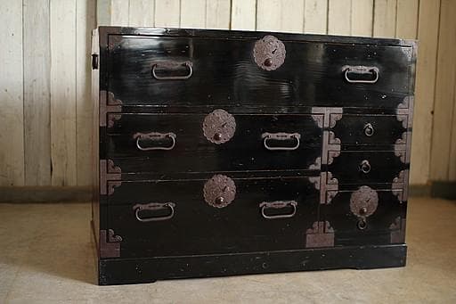 綺麗な丸金具庄内箪笥　抽斗6杯　タンス　収納　古家具　古民家　時代家具