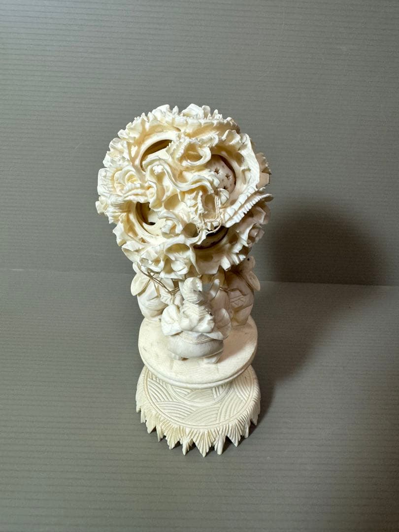 2736 中国美術 天球 多層球　龍の置物 象の置物 精密彫刻　工芸品