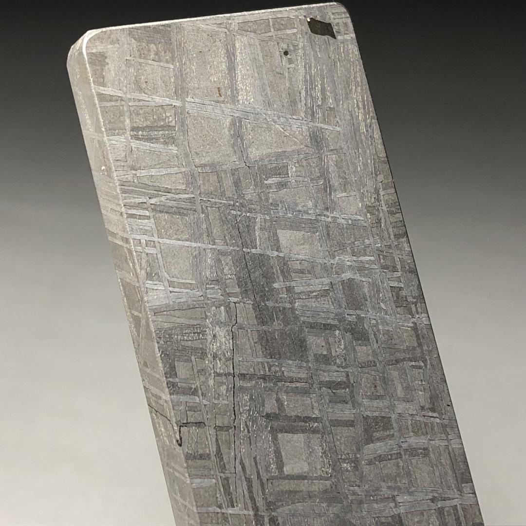 ムオニオナルスタ隕石 鉄隕石　隕石　重さ約77ｇ　ケース付き