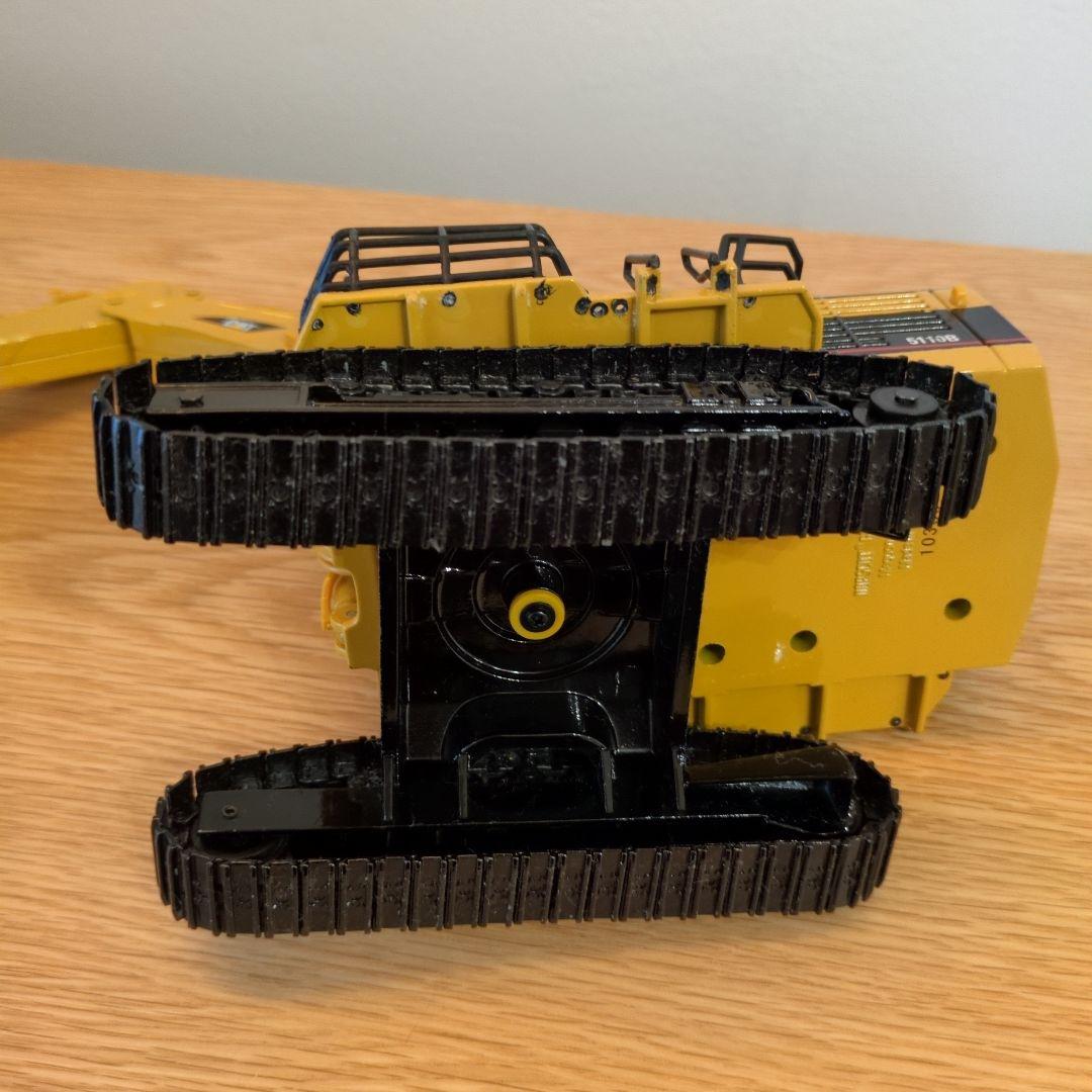 キャタピラー5110B　バックホー　重機ミニチュア　模型