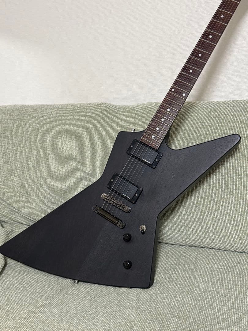 EDWARDS エクスプローラーギター