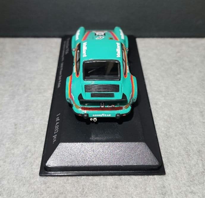 ミニチャンプス 1/43スケール ポルシェ934