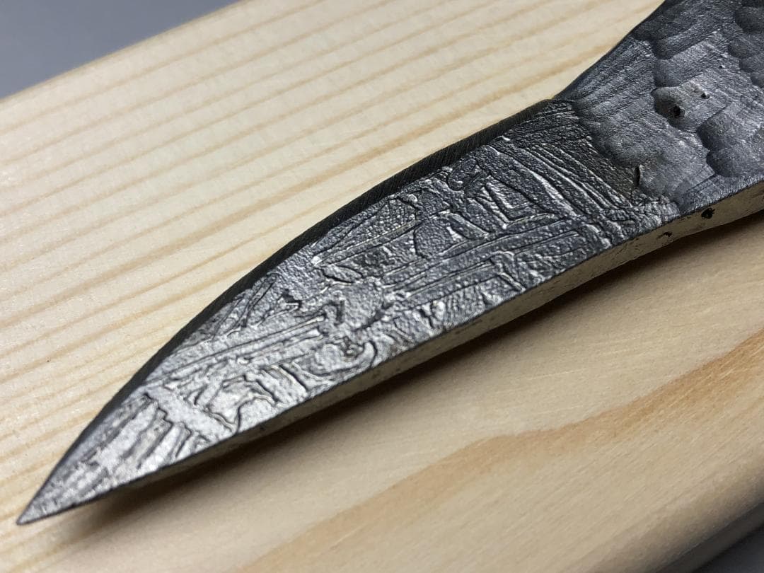 アルタイ隕石 使用 天鉄刀 刀型オブジェ・一点物 170g 共箱
