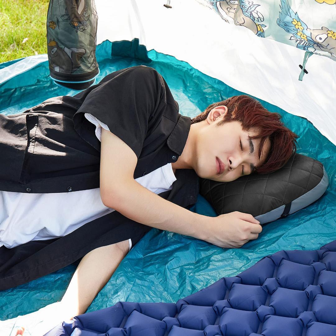 ☆超軽量コンパクト　キャンプ枕　エアピロー　カバー付き　黒