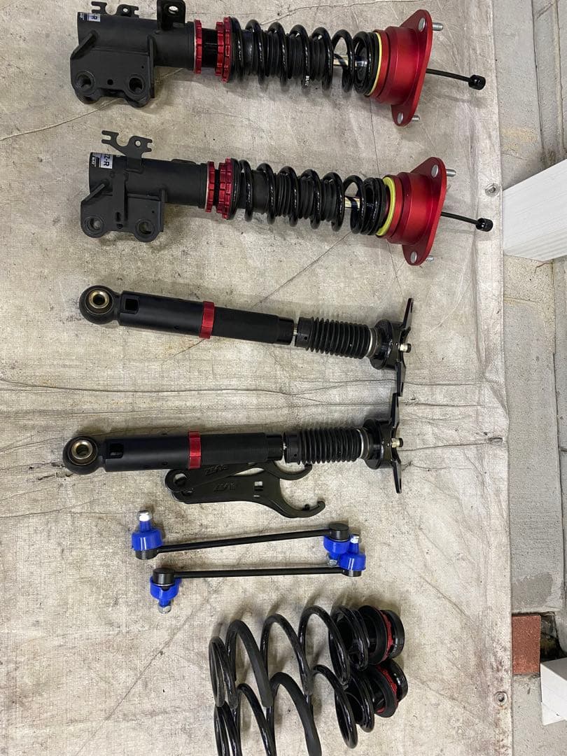 BLITZ ZZ-R プリウス60系MXWH60 MXWH65 車高調