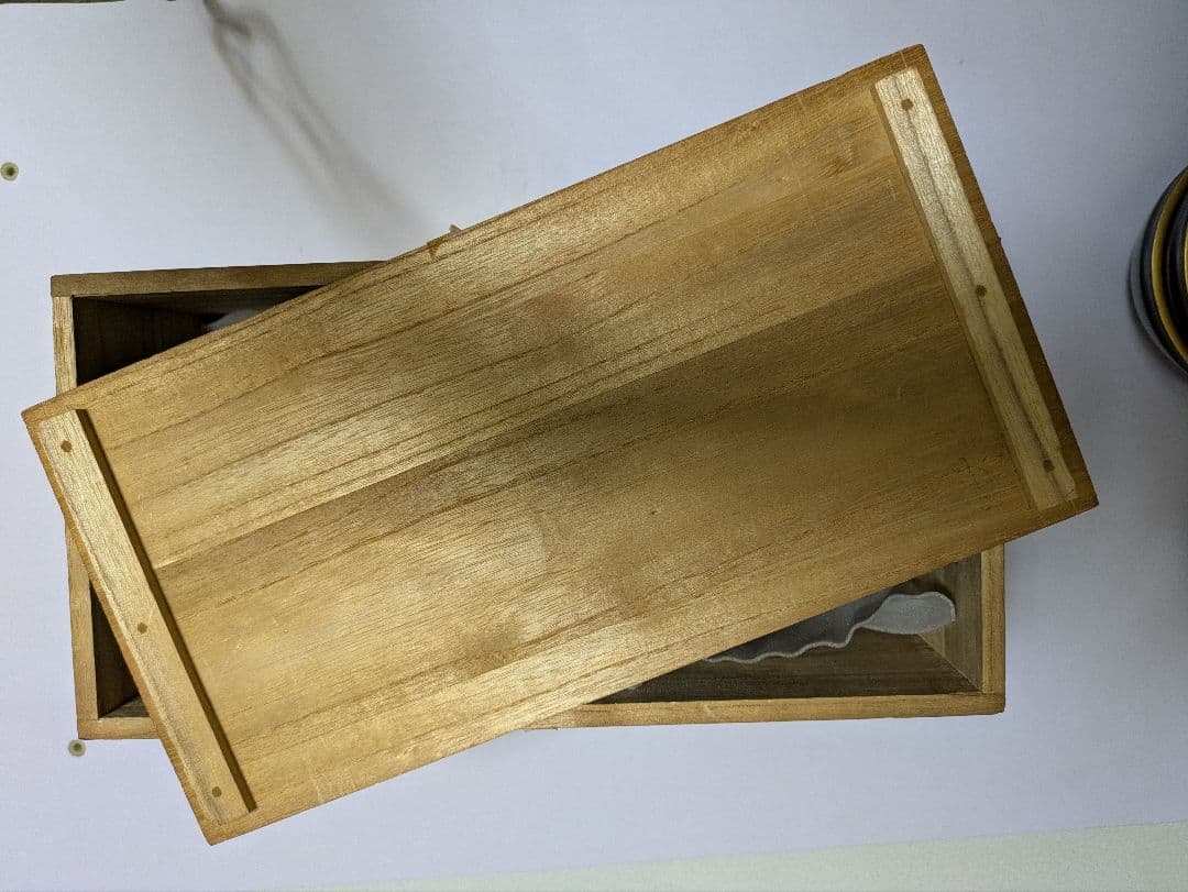 漆器 菓子器 黒と金の装飾