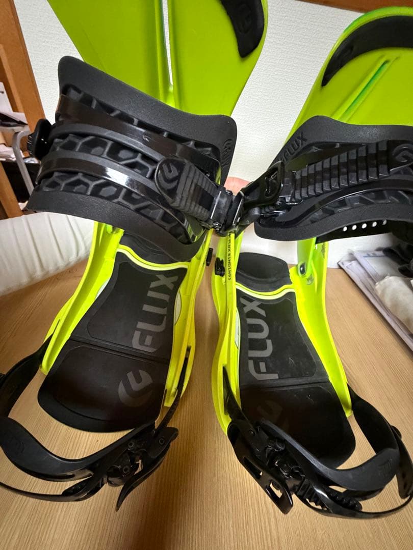 FLUX XF Lサイズ　ネオンイエロー