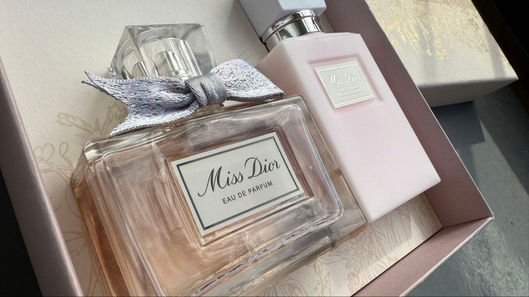 箱付　ミスディオール オードゥ パルファン 50ml ボディ ミルク　セット