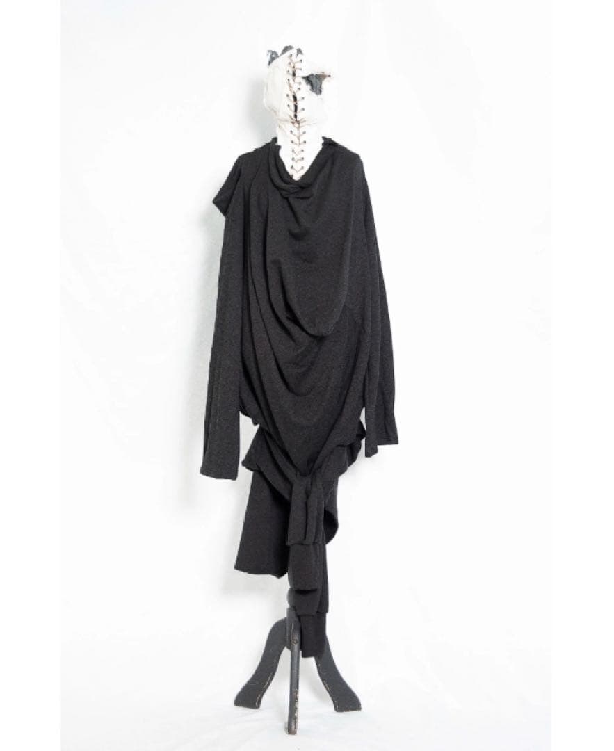 K*n様 alice auaa 新品　黒　ロングトップス　2ウェイ