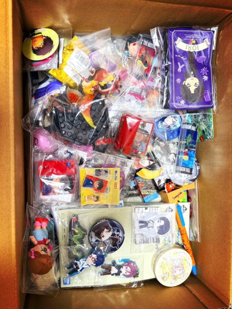 アニメグッズ　大量　まとめ売り　ノンジャンル　ホビー　①断捨離　匿名配送