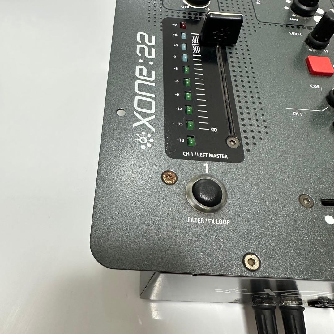 ALLEN & HEATH XONE:22 DJミキサー